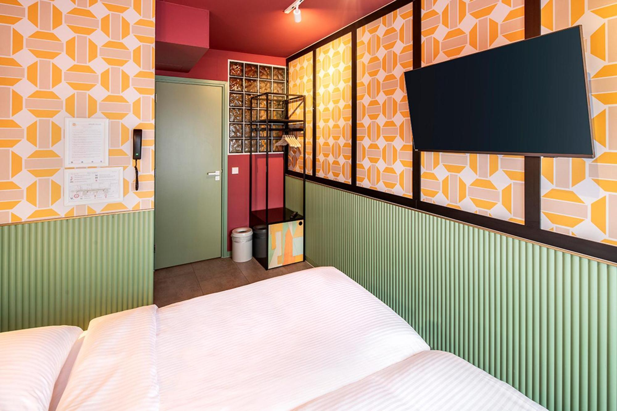 Tourist Inn Hotel Amszterdam Kültér fotó
